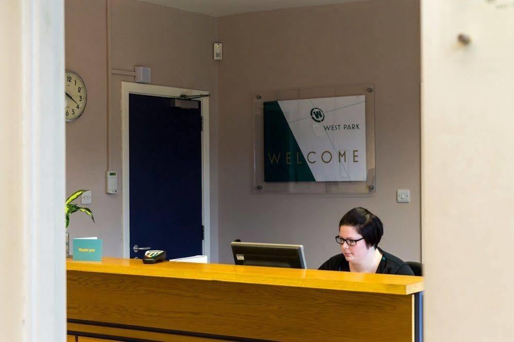 West Park Summer Campus Dundee Esterno foto